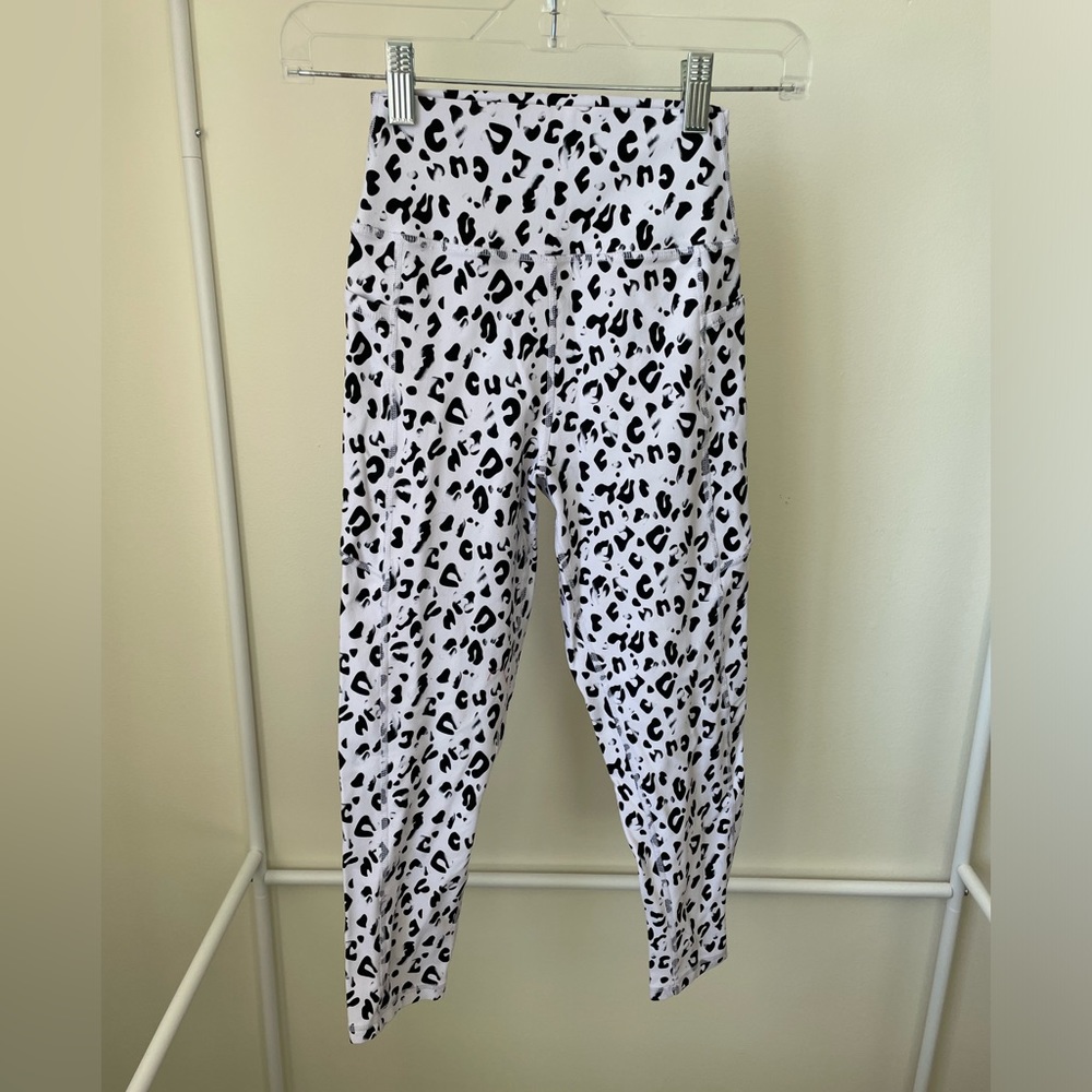 Muscle nation crop leggings